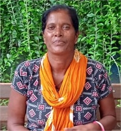 pushpa lakhra